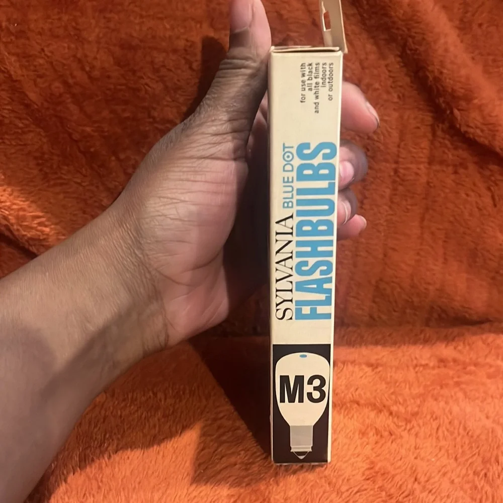 Sylvania Blue dot flashbulbs ( M3 )
